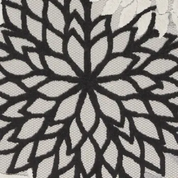 4' X 6' Black And White Indoor Outdoor Area Rug