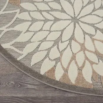 5' Gray And Ivory Round Indoor Outdoor Area Rug