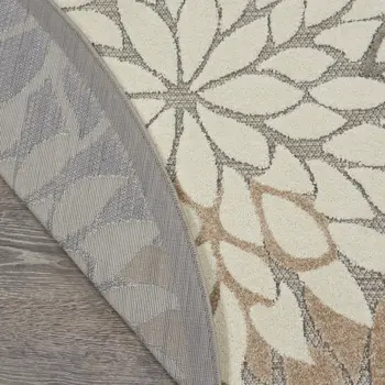 8' Gray And Ivory Round Indoor Outdoor Area Rug