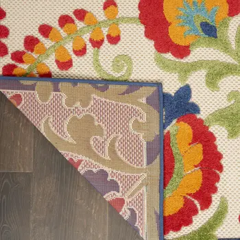 6' Green And Ivory Indoor Outdoor Area Rug