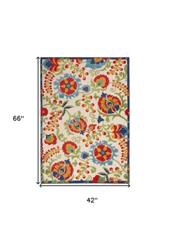 4' X 6' Green And Ivory Indoor Outdoor Area Rug