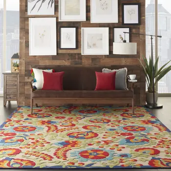 7' X 10' Green And Ivory Indoor Outdoor Area Rug