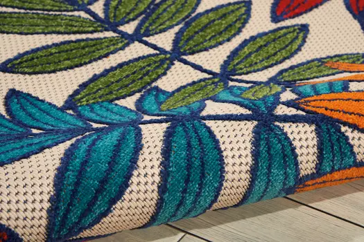 6' X 9' Ivory And Blue Floral Indoor Outdoor Area Rug