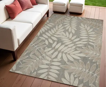 4' X 6' Gray And Ivory Floral Indoor Outdoor Area Rug