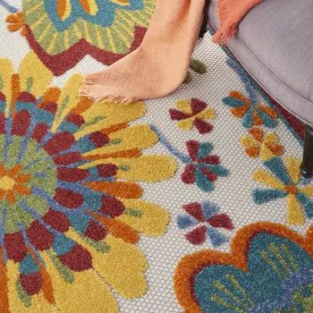 5' X 8' Yellow And Ivory Indoor Outdoor Area Rug