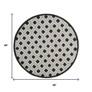 4' Black And White Round Indoor Outdoor Area Rug