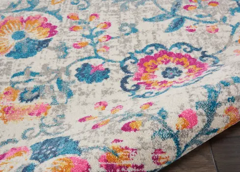 4' X 6' Ivory And Blue Floral Area Rug