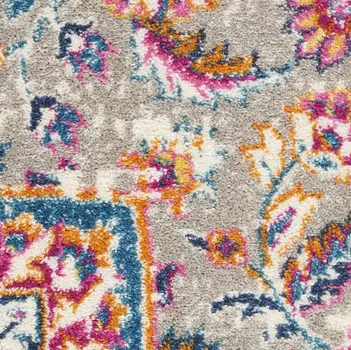5' X 7' Gray And Ivory Medallion Area Rug