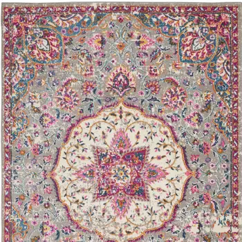 5' X 7' Gray And Ivory Medallion Area Rug