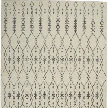 5' X 7' Gray And Ivory Geometric Distressed Area Rug