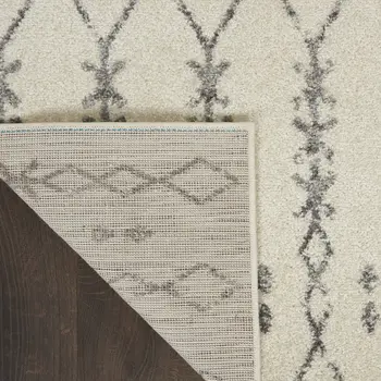 8' X 10' Gray And Ivory Geometric Distressed Area Rug