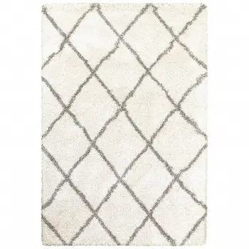 4' X 6' Ivory And Gray Geometric Lattice Area Rug