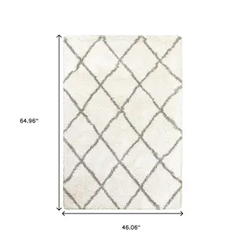 4' X 6' Ivory And Gray Geometric Lattice Area Rug