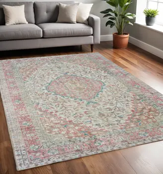 5' X 8' Ivory And Pink Oriental Area Rug