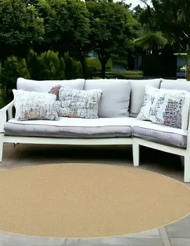 8' X 8' Beige Round Indoor Outdoor Area Rug
