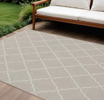 7' X 9' Gray And Ivory Indoor Outdoor Area Rug