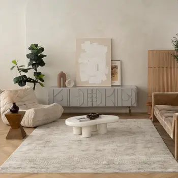 5' X 8' Ivory Distressed Ikat Pattern Area Rug