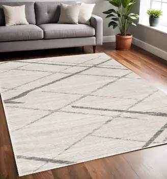 5' X 7' Gray and Ivory Geometric Area Rug