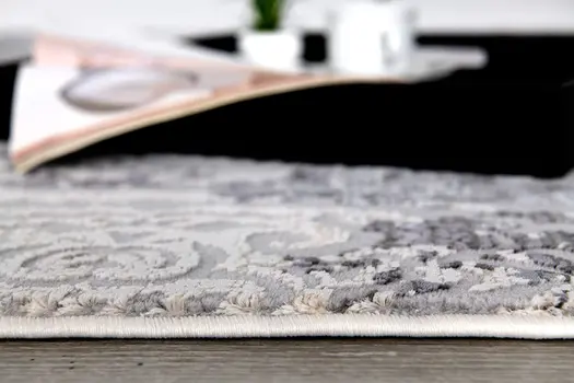 8' X 11' Cream And Gray Tinted Ogee Pattern Area Rug