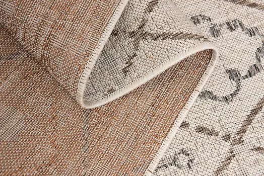5' X 7' Ivory Geometric Berber Area Rug