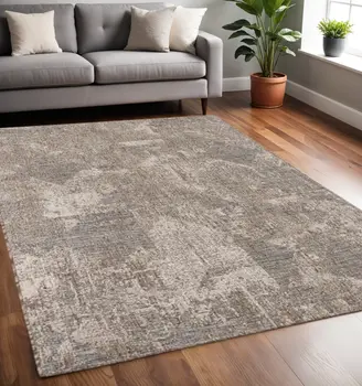 5' X 7' Gray and Ivory Abstract Area Rug