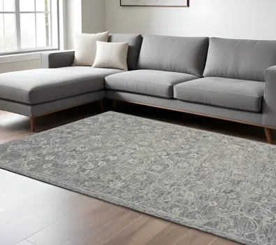 7' x 9' Gray Floral Finesse Area Rug