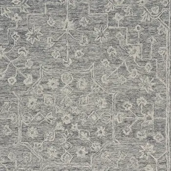 7' x 9' Gray Floral Finesse Area Rug