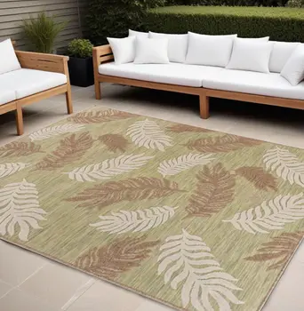 8' X 10' Green And Ivory Indoor Outdoor Area Rug