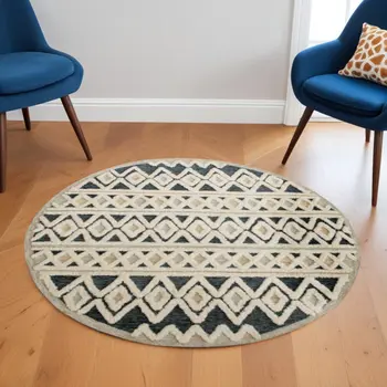6' Round Blue and Cream Striped Diamonds Area Rug