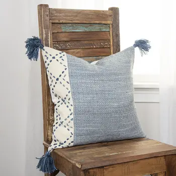20" Blue and Ivory Herringbone Cotton Throw Pillow With Tassels