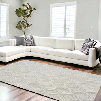 9' X 13' Ivory Diamond Lattice Modern Area Rug