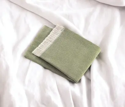 Soft Olive Green Links Pattern Throw Blanket