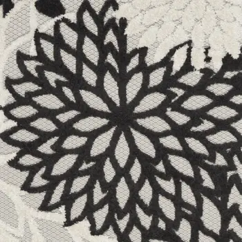 6' Black And White Indoor Outdoor Runner Rug