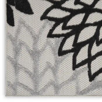 10' X 13' Black And White Floral Indoor Outdoor Area Rug