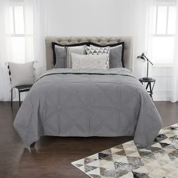 Gray Geometric Queen Quilt