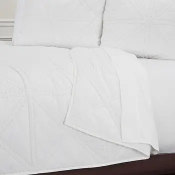 White Geometric King Quilt