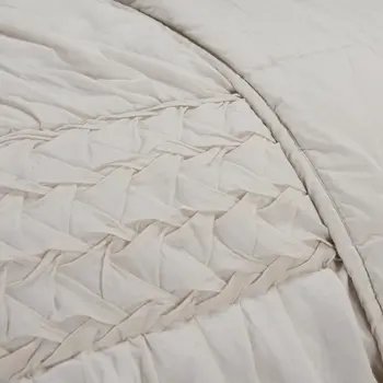 Ivory Geometric Quilt