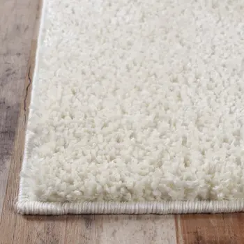 4' X 6' Ivory Shag Stain Resistant Area Rug