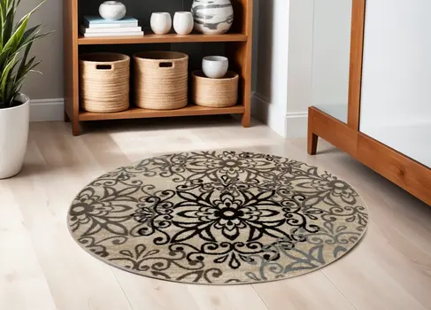 5' Tan And Gray Medallion Round Rug