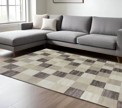 8' X 10' Beige Geometric Power Loom Stain Resistant Area Rug