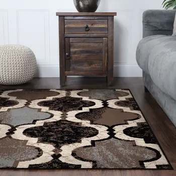 5' Chocolate Quatrefoil Distressed Square Rug