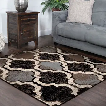 8' Chocolate Quatrefoil Distressed Square Rug