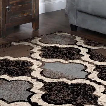 8' Chocolate Quatrefoil Distressed Square Rug