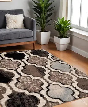 8' Ivory Quatrefoil Distressed Square Rug