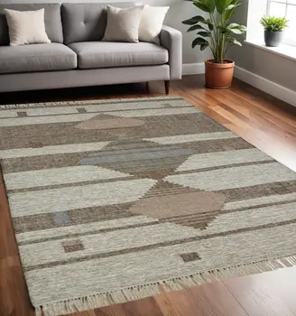 5' X 8' Gray Geometric Flatweave Handmade Area Rug With Fringe