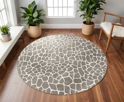 8' X 8' Beige Round Giraffe Print Shag Handmade Non Skid Area Rug