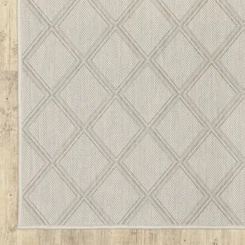 7' X 9' Gray and Ivory Geometric Stain Resistant Indoor Outdoor Area Rug