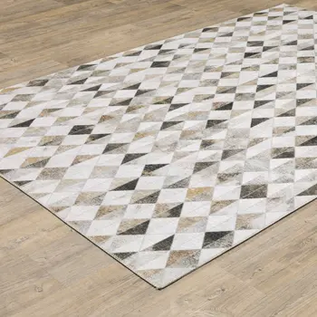 8' X 10' Beige And Gray Geometric Area Rug