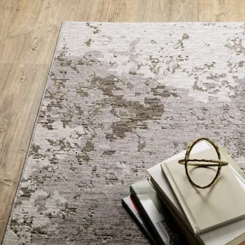 7' X 10' Gray And Ivory Abstract Distressed Area Rug