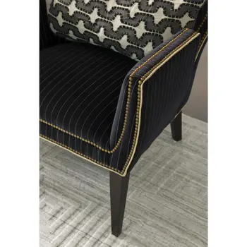 6' X 9' Ivory Geometric Hand Woven Area Rug